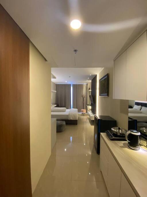 Nagoya Thamrin Apartment High Floor With View 외부 사진