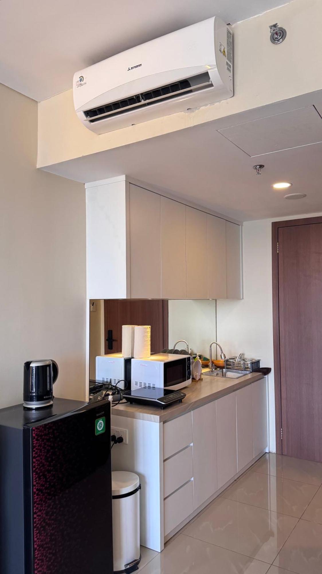 Nagoya Thamrin Apartment High Floor With View 외부 사진