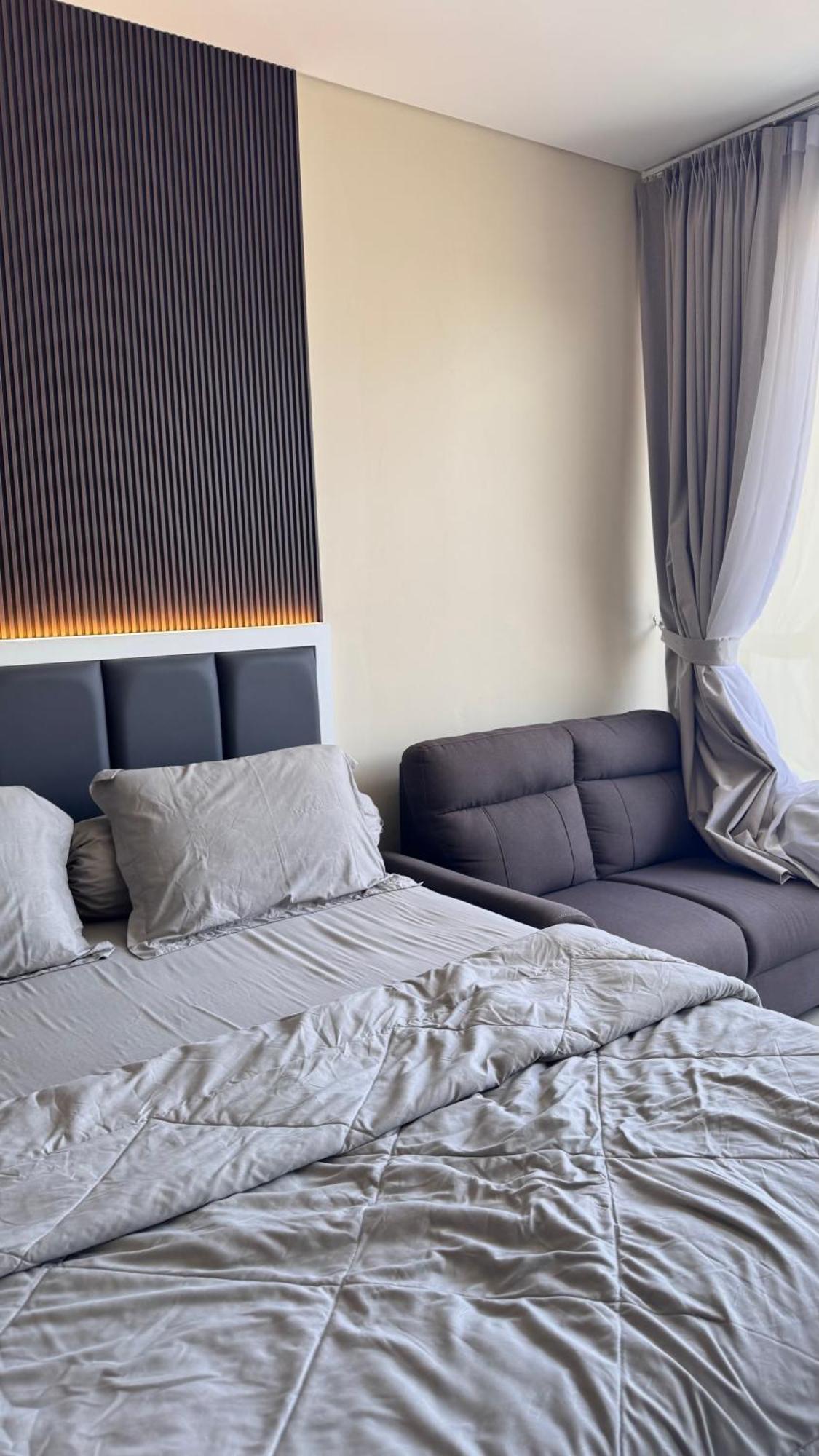 Nagoya Thamrin Apartment High Floor With View 외부 사진
